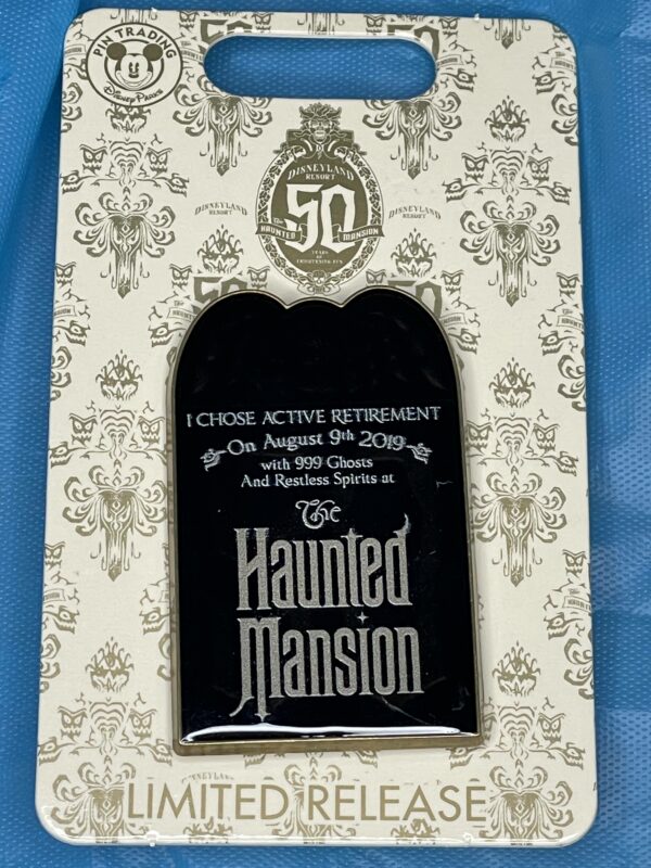 2024 Jolly Holidays Lot 01 - Haunted Mansion - Image 7