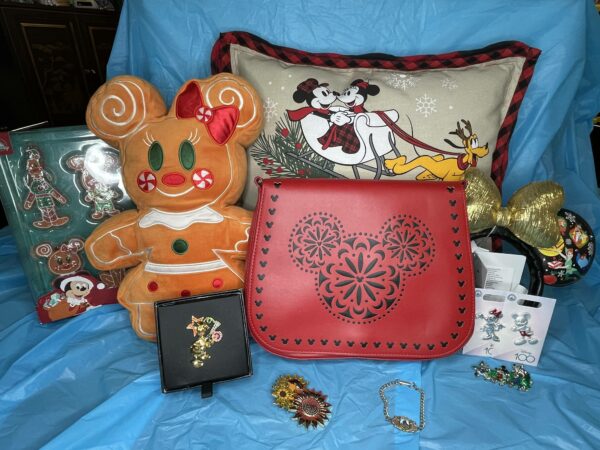 2024 Jolly Holidays Lot 09 - Disney Christmas Lot - Image 18