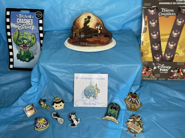 2024 Jolly Holidays Lot 010 - Pinocchio & Pirates